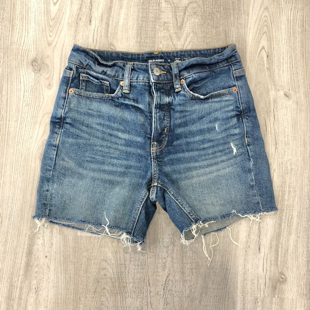 Old Navy High Rise OG Straight Jean Short Size 2
